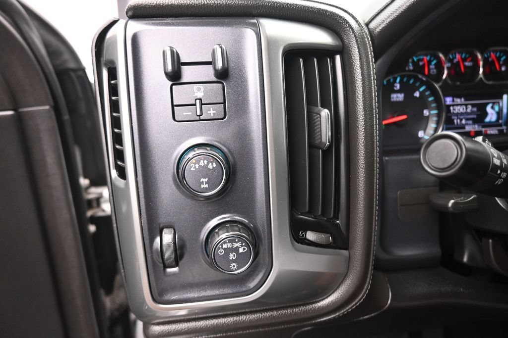 Used 2018 Chevrolet Silverado 2500 LTZ w/ LTZ Plus Package AWD/4WD image 27