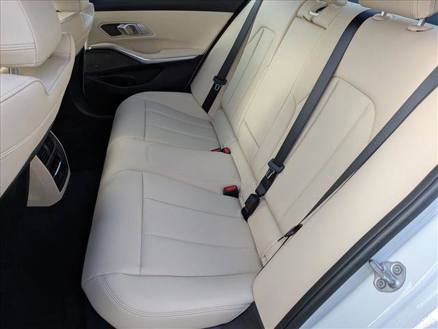 Used 2025 BMW 330i Sedan w/ M Sport Package image 15