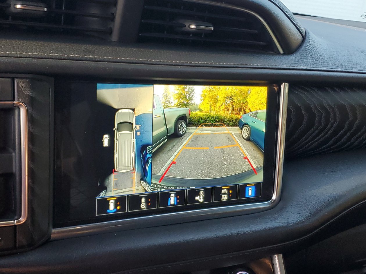 Used 2023 GMC Yukon XL Denali RWD image 20