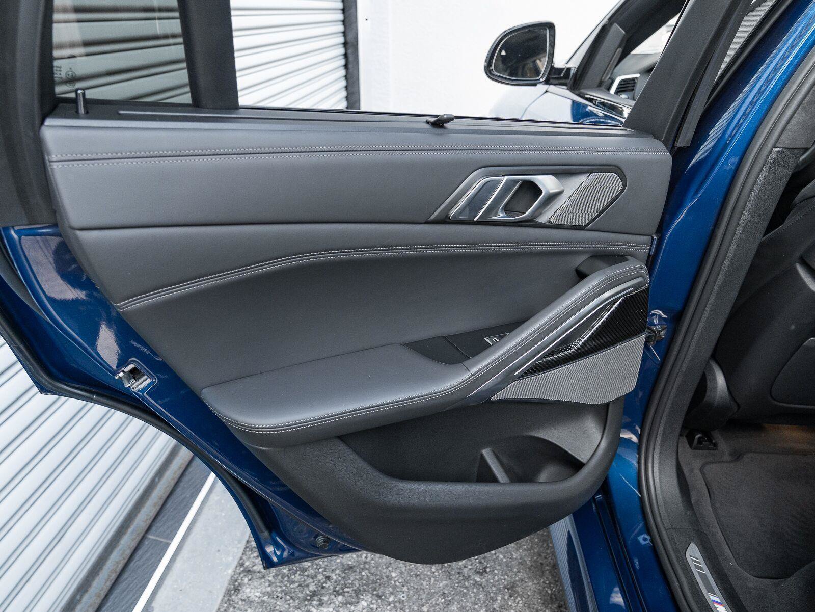 Used 2022 BMW X6 M50i w/ Executive Package AWD/4WD image 41