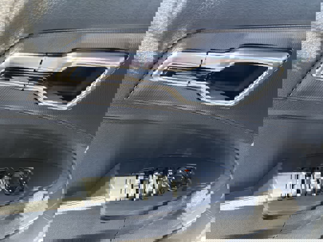 New 2026 Kia Sportage LX image 13