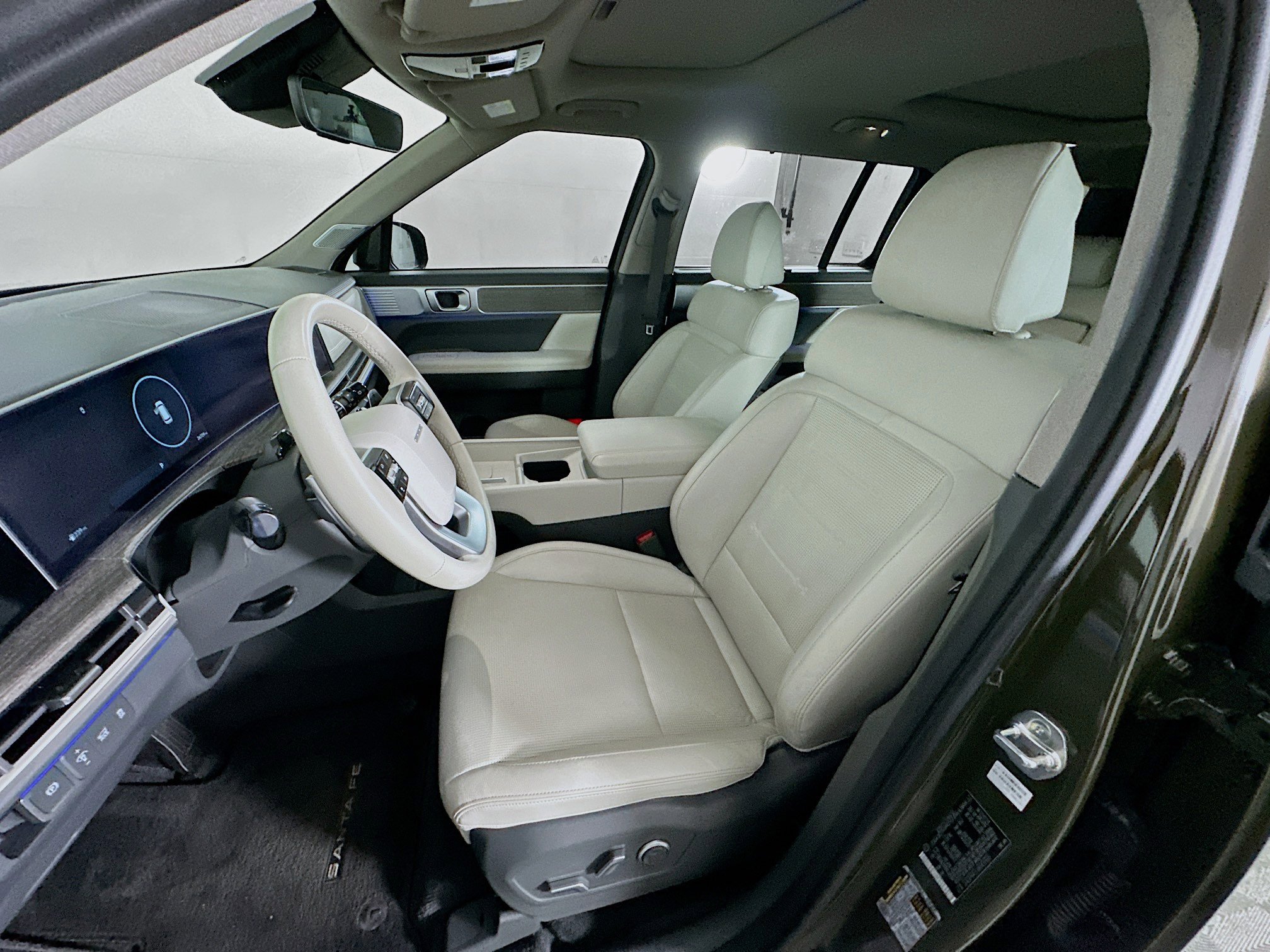 Used 2024 Hyundai Santa Fe Limited image 13