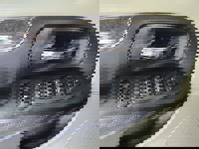 Used 2012 Chrysler Town & Country Touring w/ Entertainment Group #1 image 19