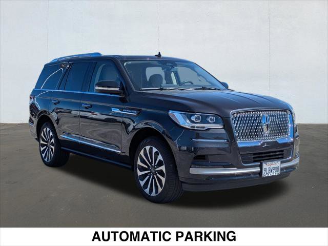 Used 2024 Lincoln Navigator Reserve AWD/4WD image 7