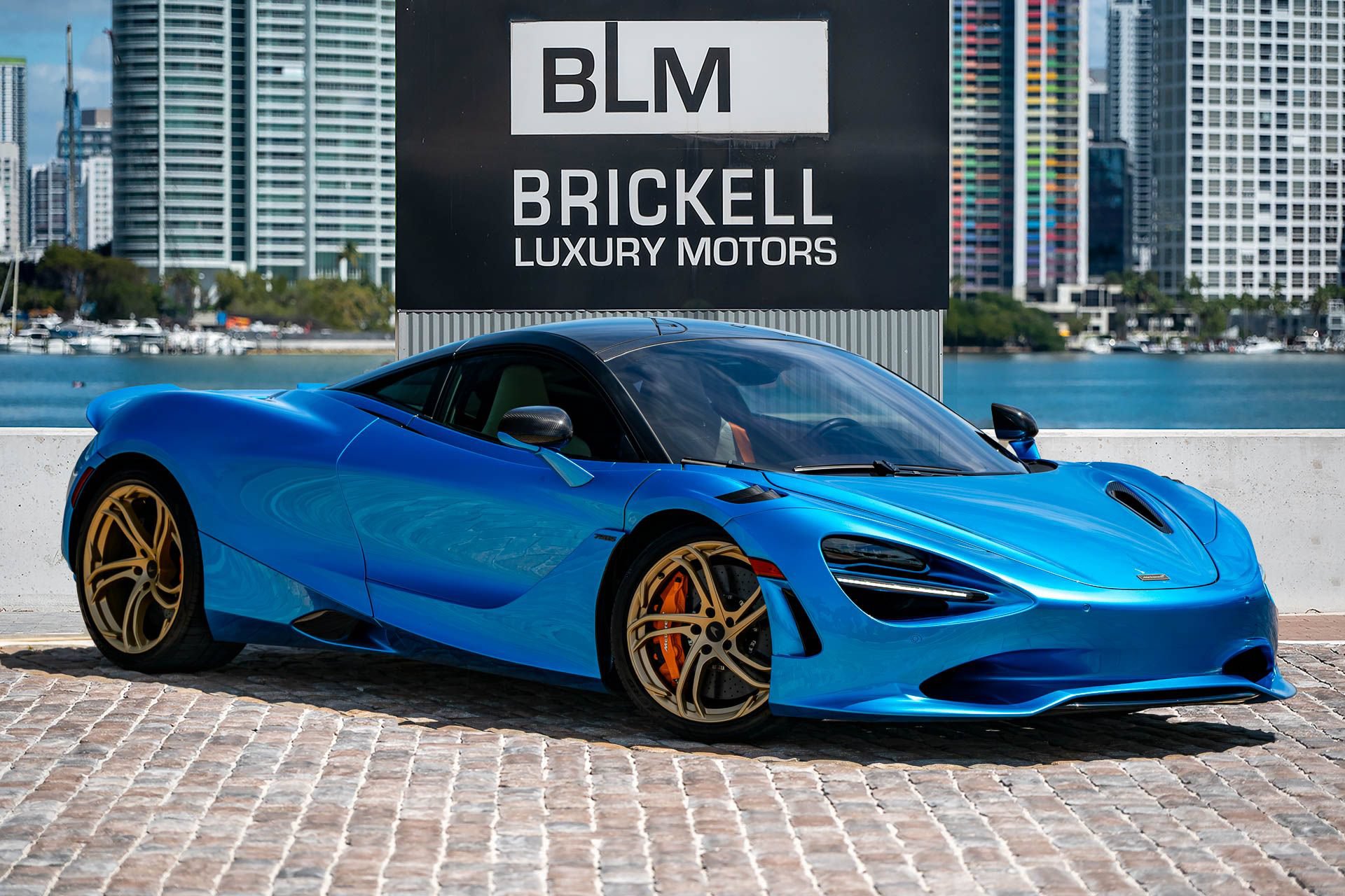 Used 2025 McLaren 750S RWD image 1