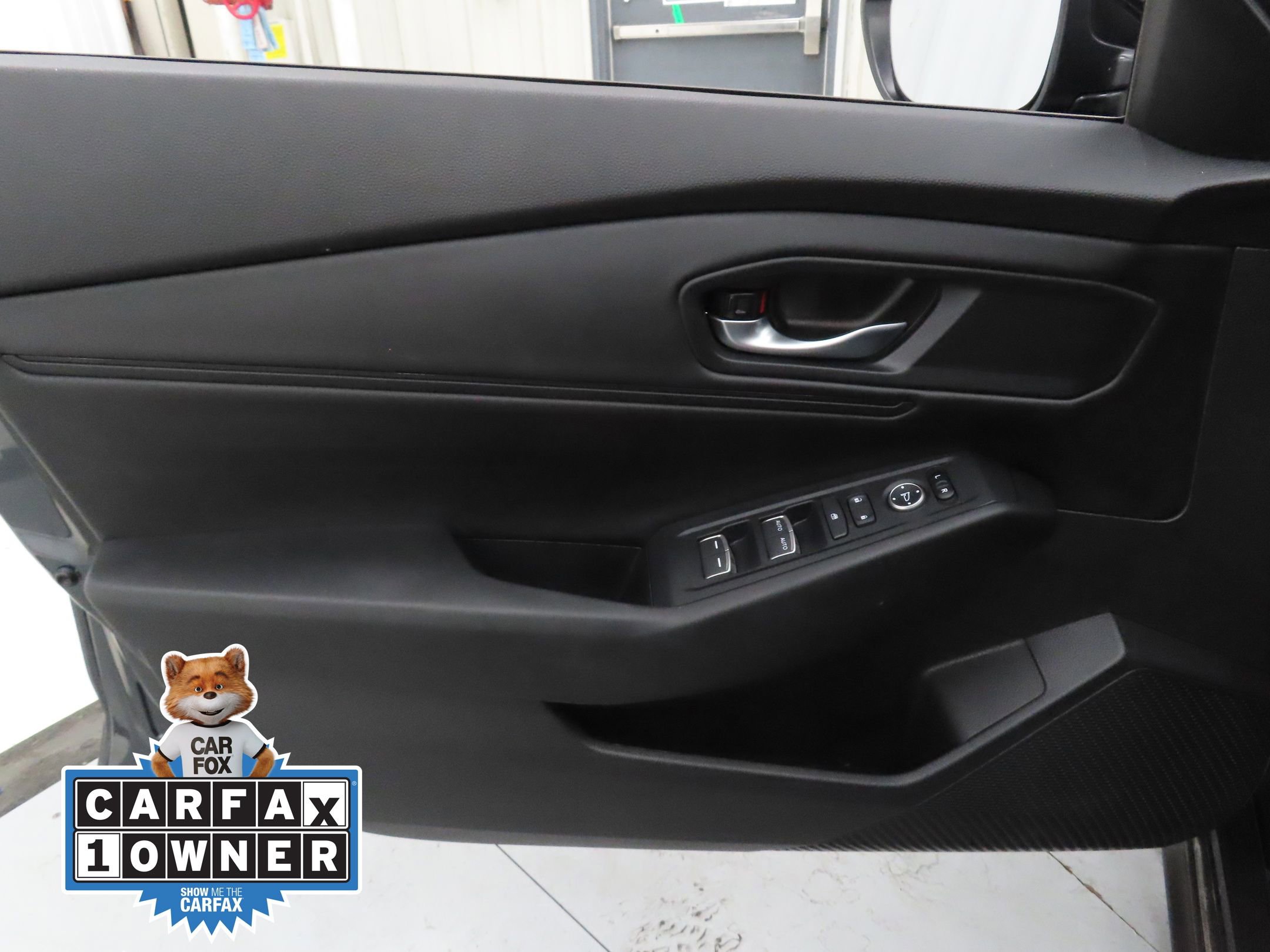 Used 2025 Honda Accord SE image 9