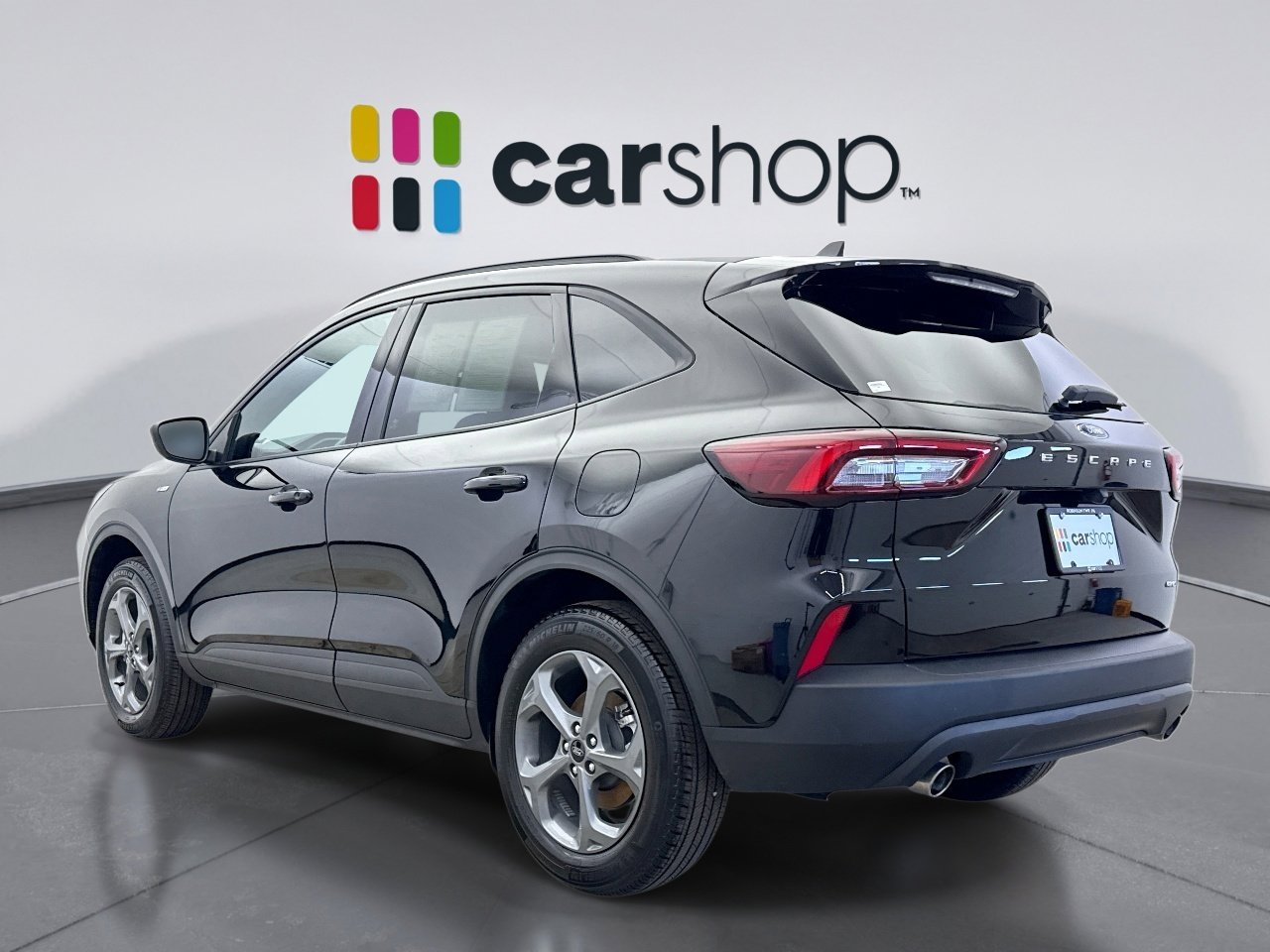 Used 2025 Ford Escape ST-Line AWD/4WD image 3