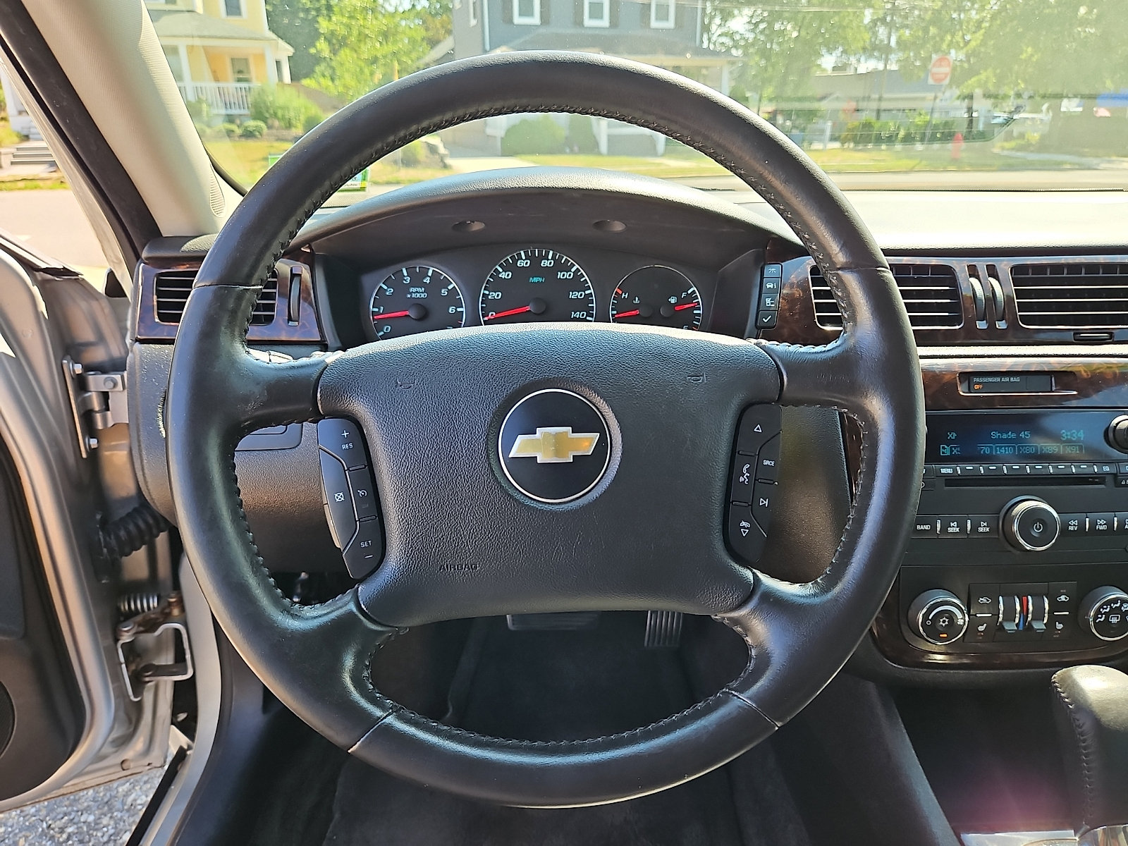 Used 2012 Chevrolet Impala LTZ FWD image 17