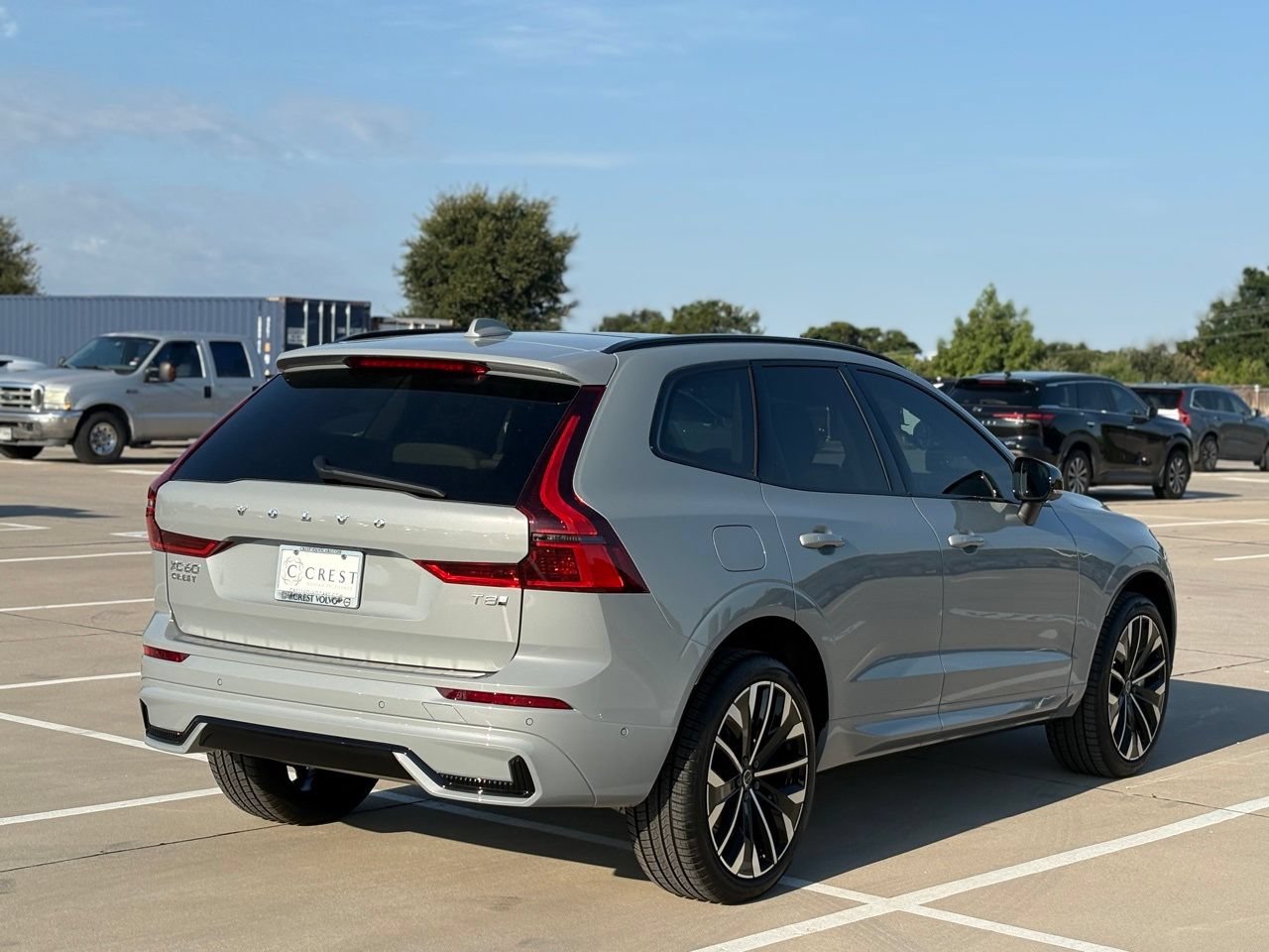 New 2026 Volvo XC60 T8 Ultra w/ Protection Package Premier AWD/4WD image 5