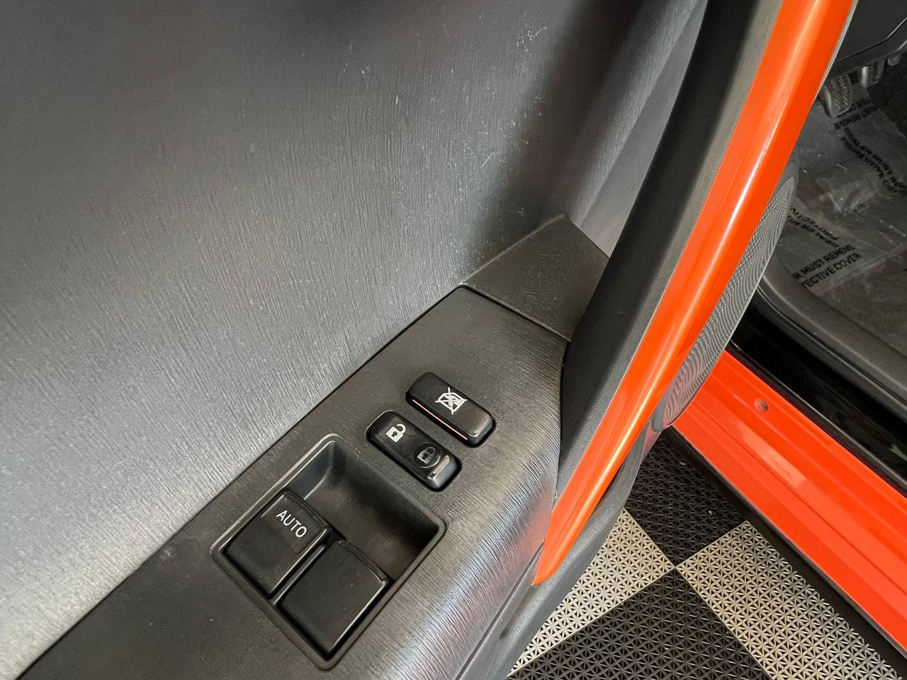 Used 2015 Scion tC image 21