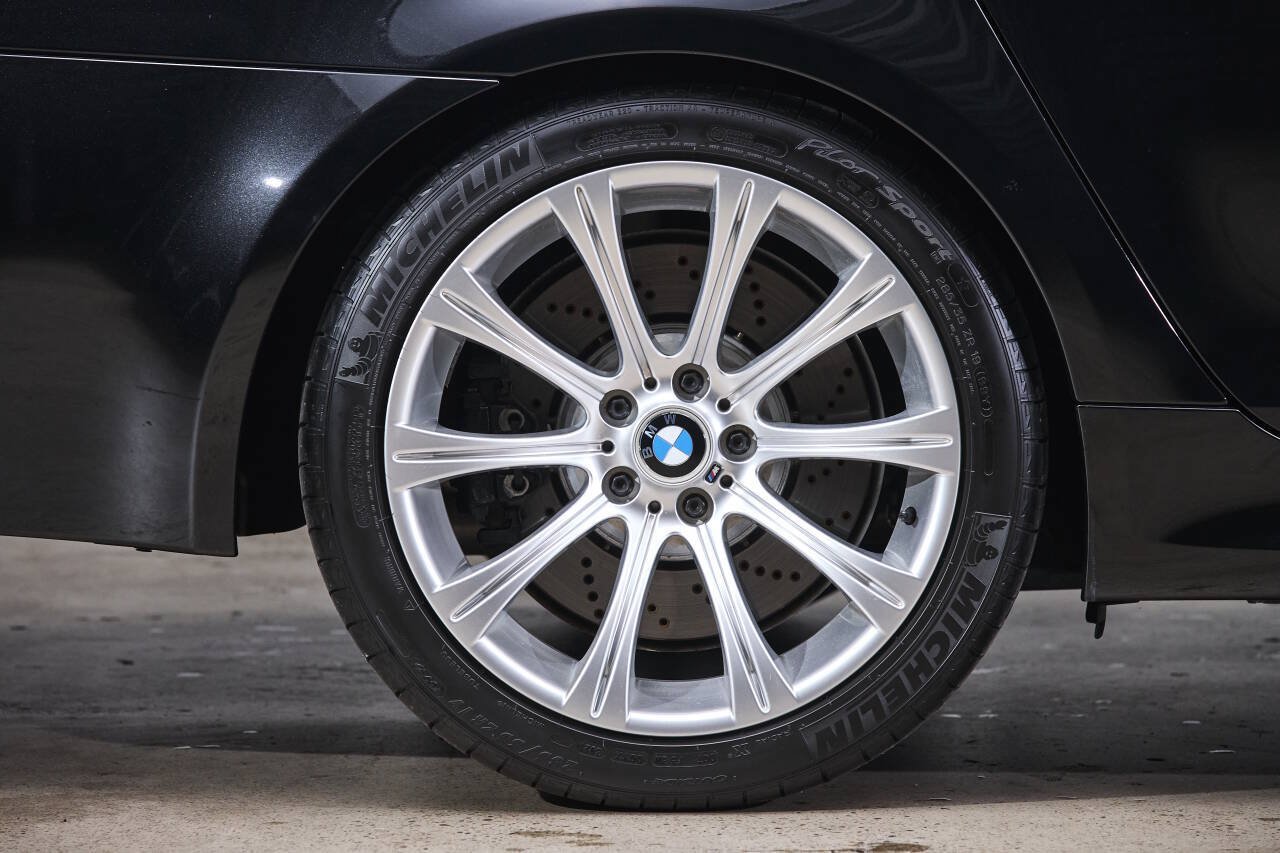 Used 2006 BMW M5 RWD image 51