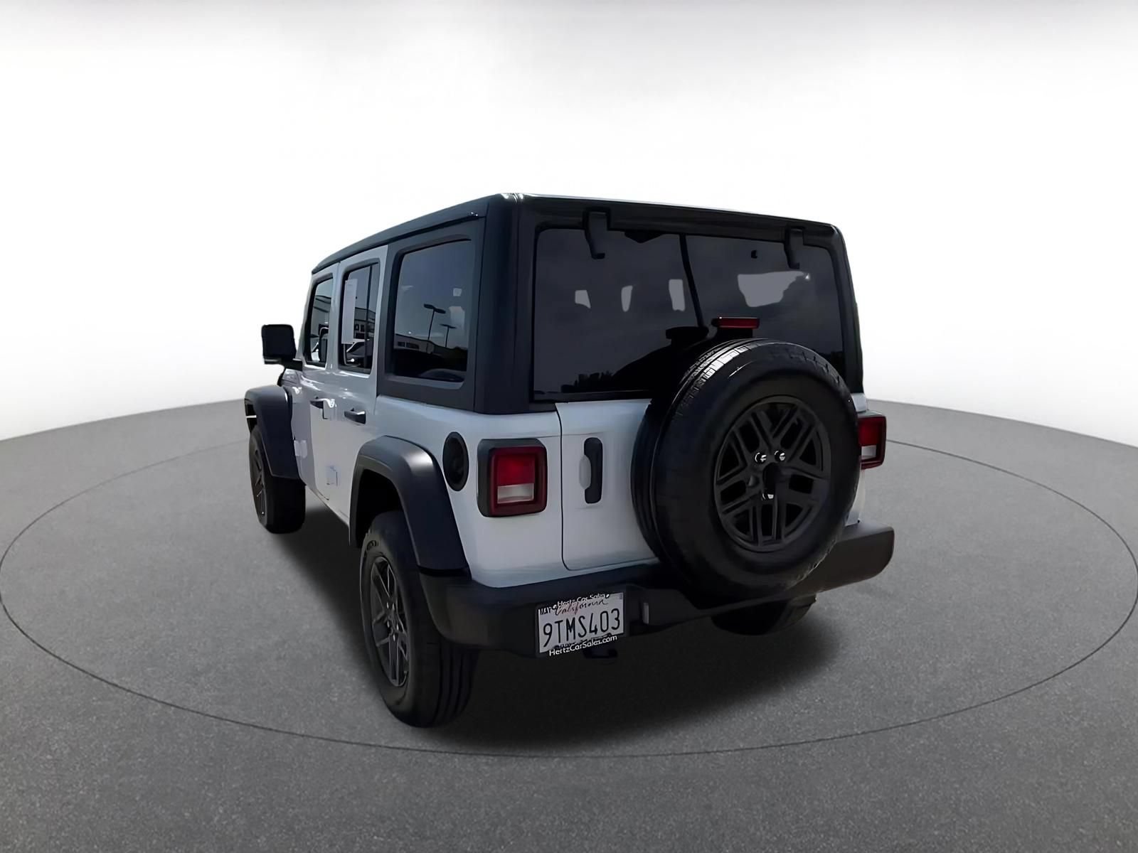 Used 2025 Jeep Wrangler Unlimited Sport AWD/4WD image 14