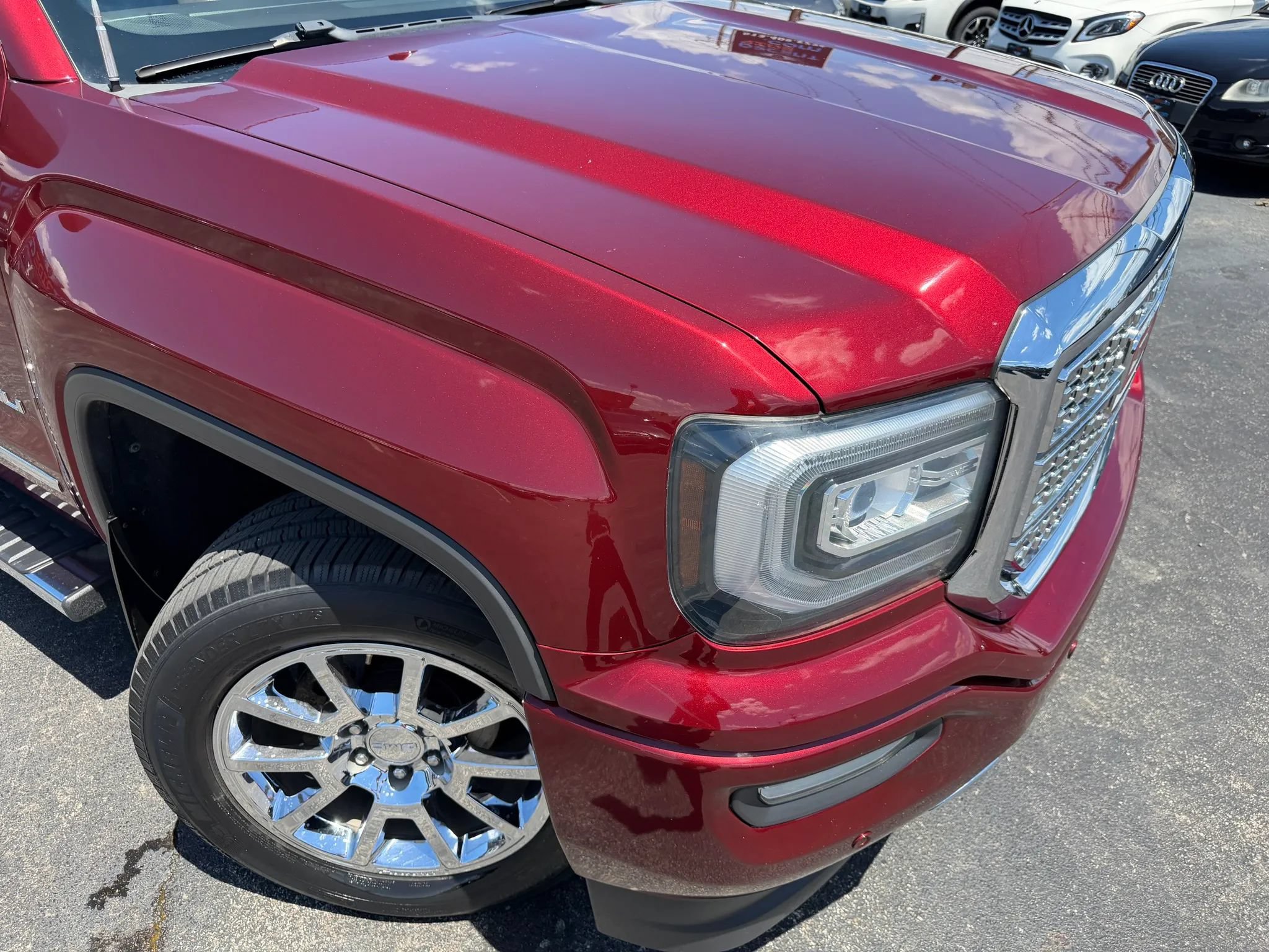 Used 2016 GMC Sierra 1500 Denali w/ Enhanced Driver Alert Package AWD/4WD image 49