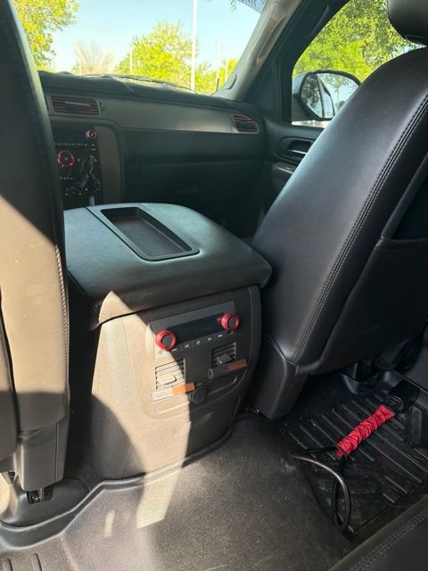 Used 2011 Chevrolet Avalanche LT w/ Suspension Package, Off-Road AWD/4WD image 26