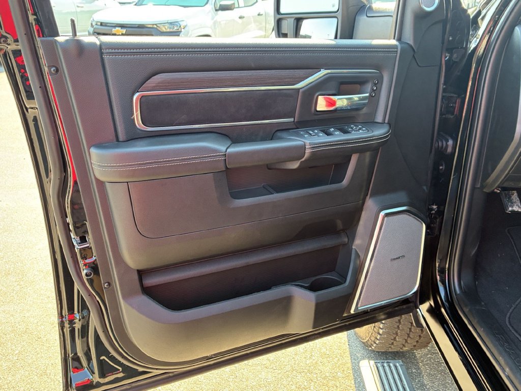 New 2027 RAM 2500 Laramie AWD/4WD image 11