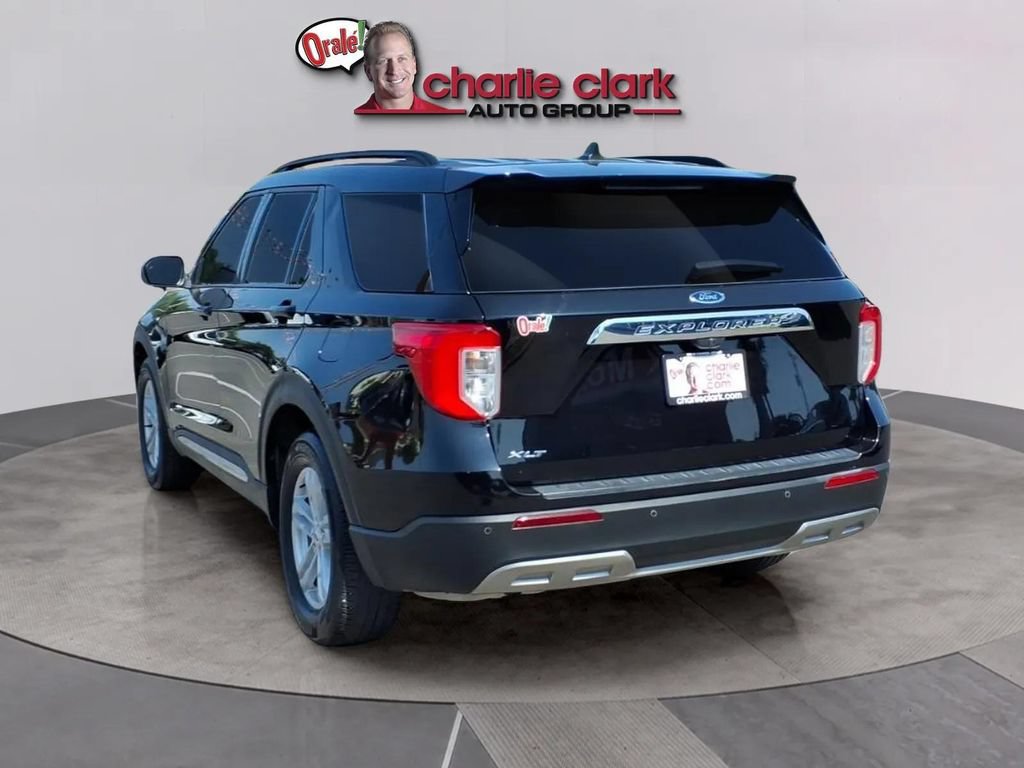 Used 2023 Ford Explorer XLT w/ Equipment Group 202A RWD image 4