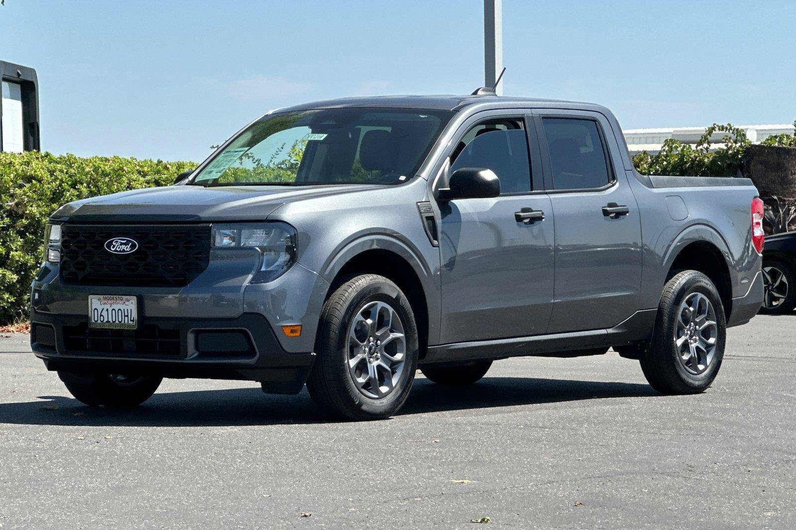 Used 2025 Ford Maverick XLT FWD image 7
