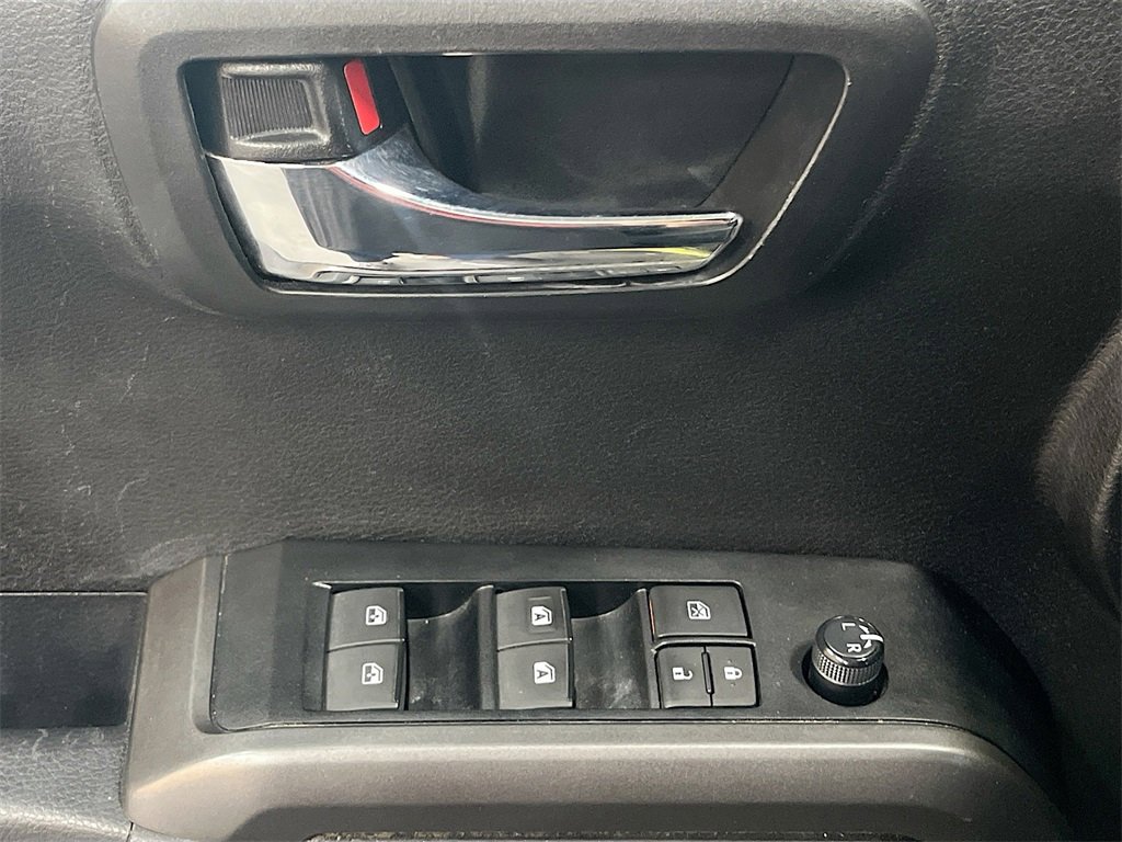 Used 2023 Toyota Tacoma TRD Off-Road image 17