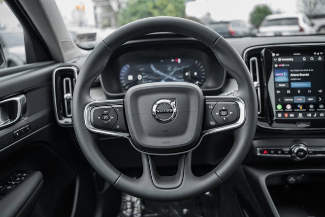 New 2026 Volvo XC40 B5 Plus w/ Protection Package Premier image 32