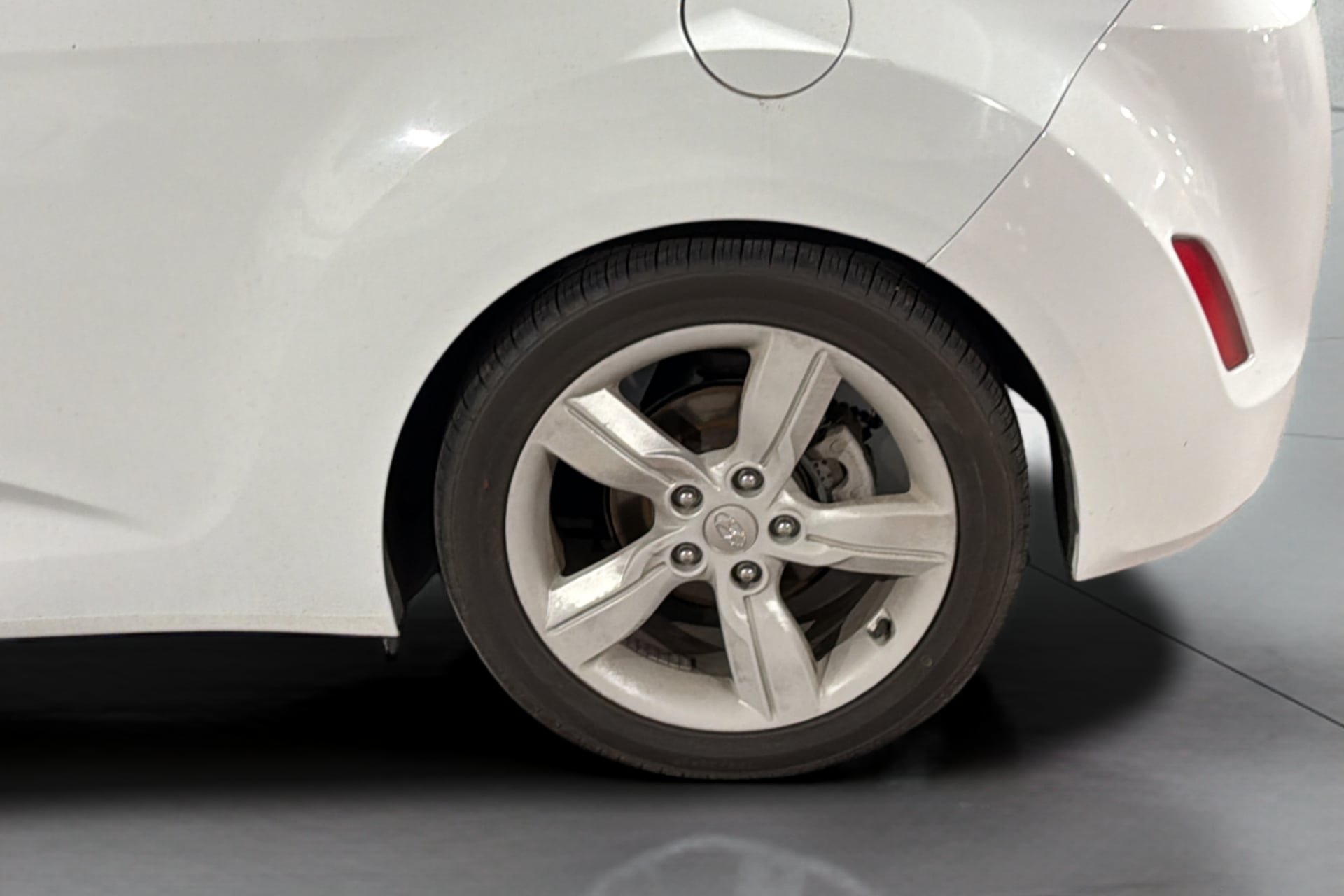 Used 2014 Hyundai Veloster FWD image 39