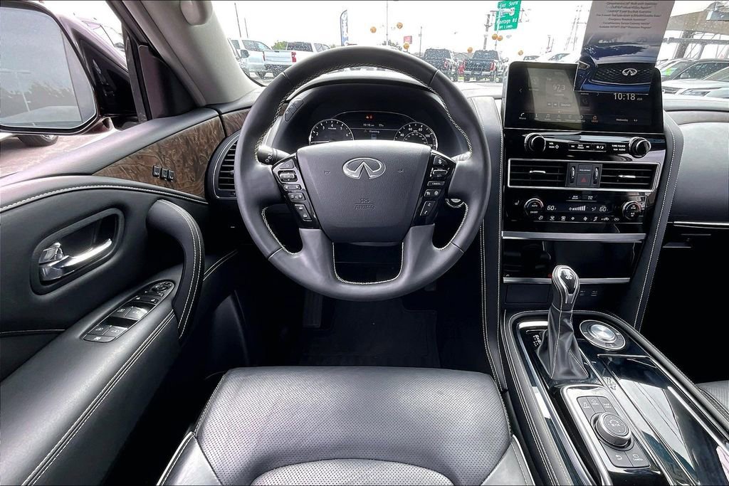 Used 2023 INFINITI QX80 Premium Select w/ All-Season Package RWD image 7