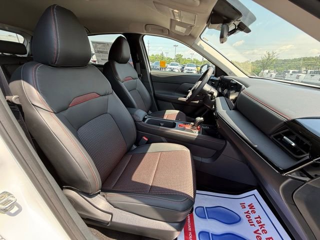 New 2025 Nissan Kicks SR w/ Interior Electronics Package AWD/4WD image 16