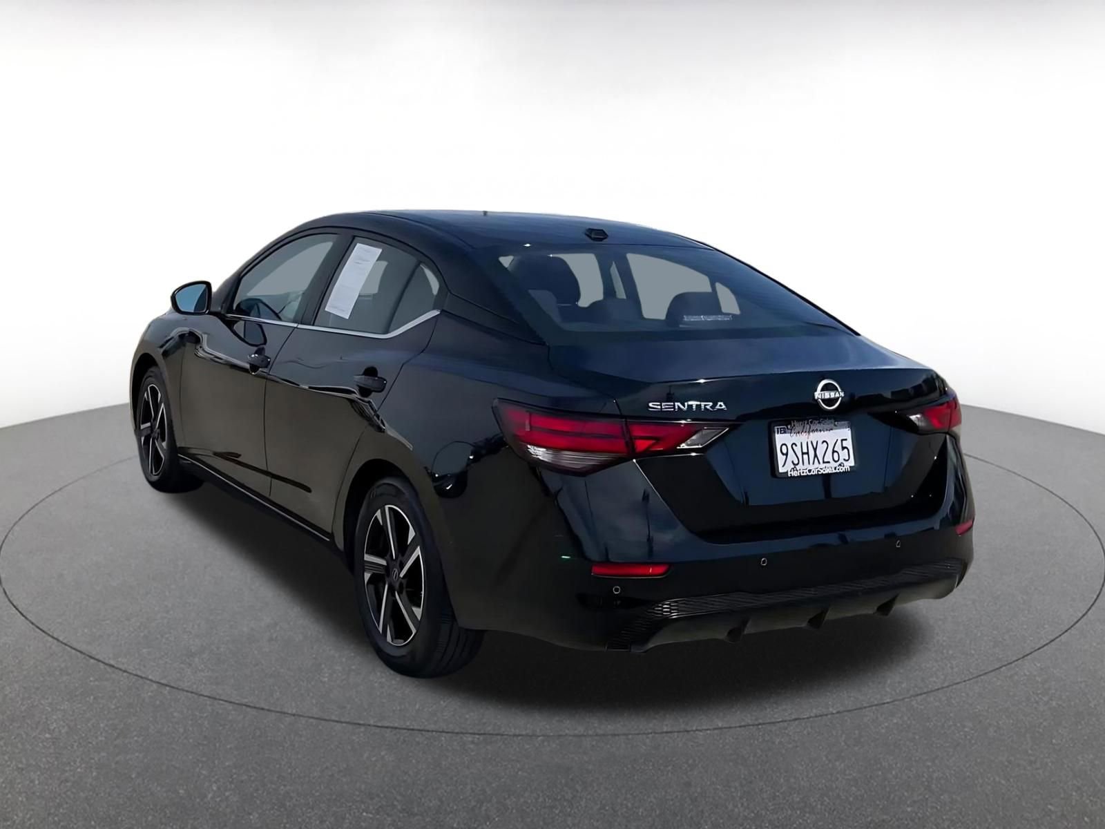 Used 2025 Nissan Sentra SV image 11