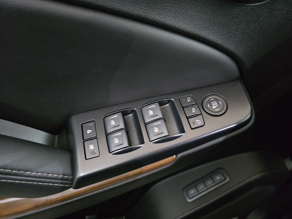 Used 2019 GMC Yukon Denali w/ Denali Ultimate Package image 28