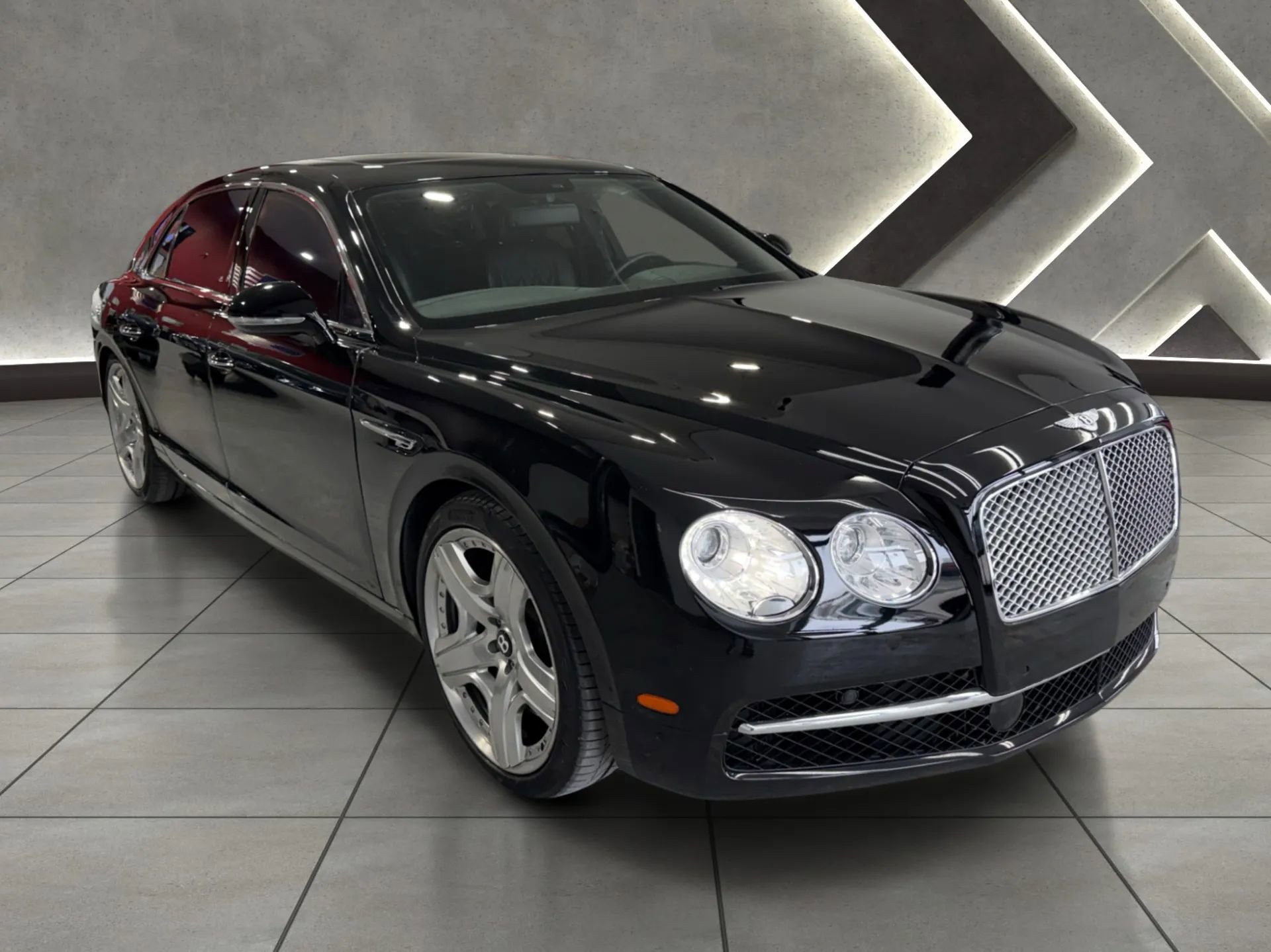 Used 2014 Bentley Flying Spur W12 AWD/4WD image 1