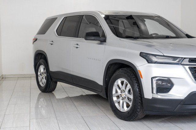 Used 2022 Chevrolet Traverse LS w/ LPO, Floor Liner Package AWD/4WD image 62