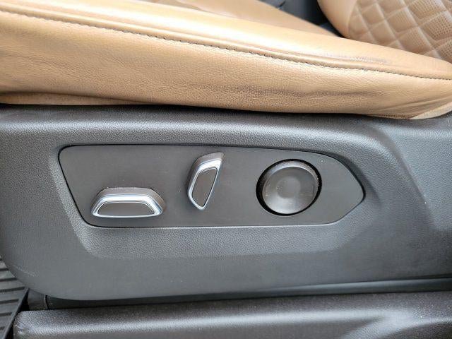 Certified 2023 Cadillac Escalade Premium Luxury RWD image 6