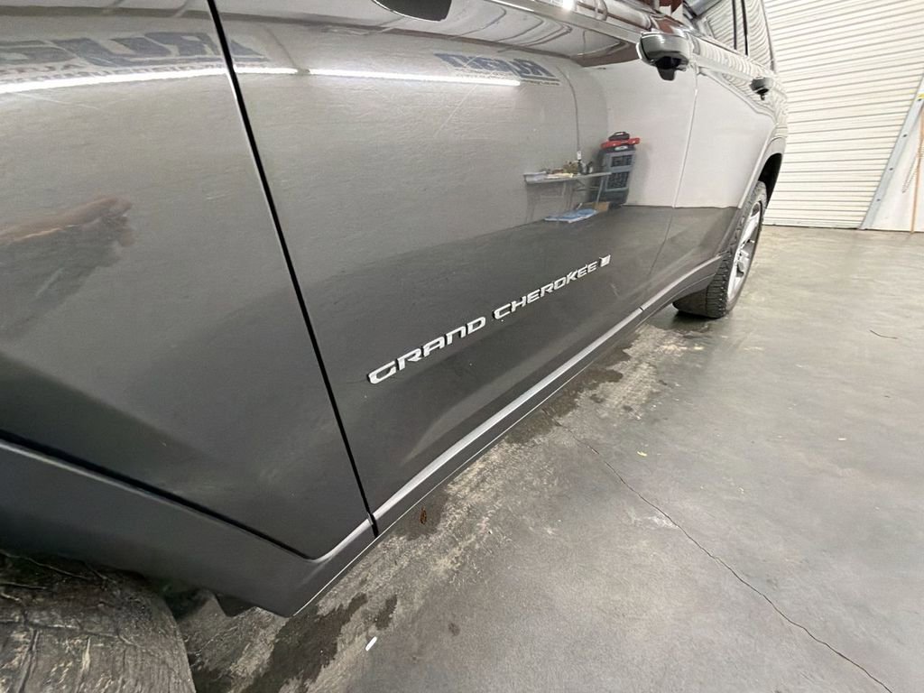 Used 2021 Jeep Grand Cherokee L Limited w/ Trailer Tow Group (B) image 33
