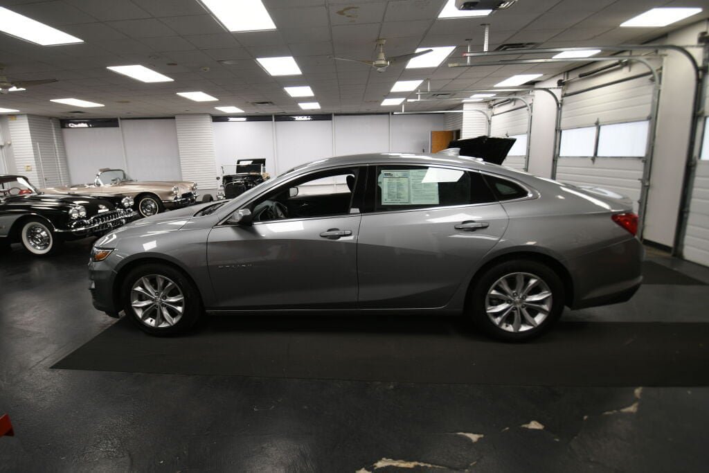 Used 2024 Chevrolet Malibu LT FWD image 4