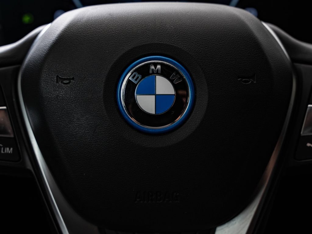 Used 2023 BMW i4 eDrive35 w/ Premium Package RWD image 30