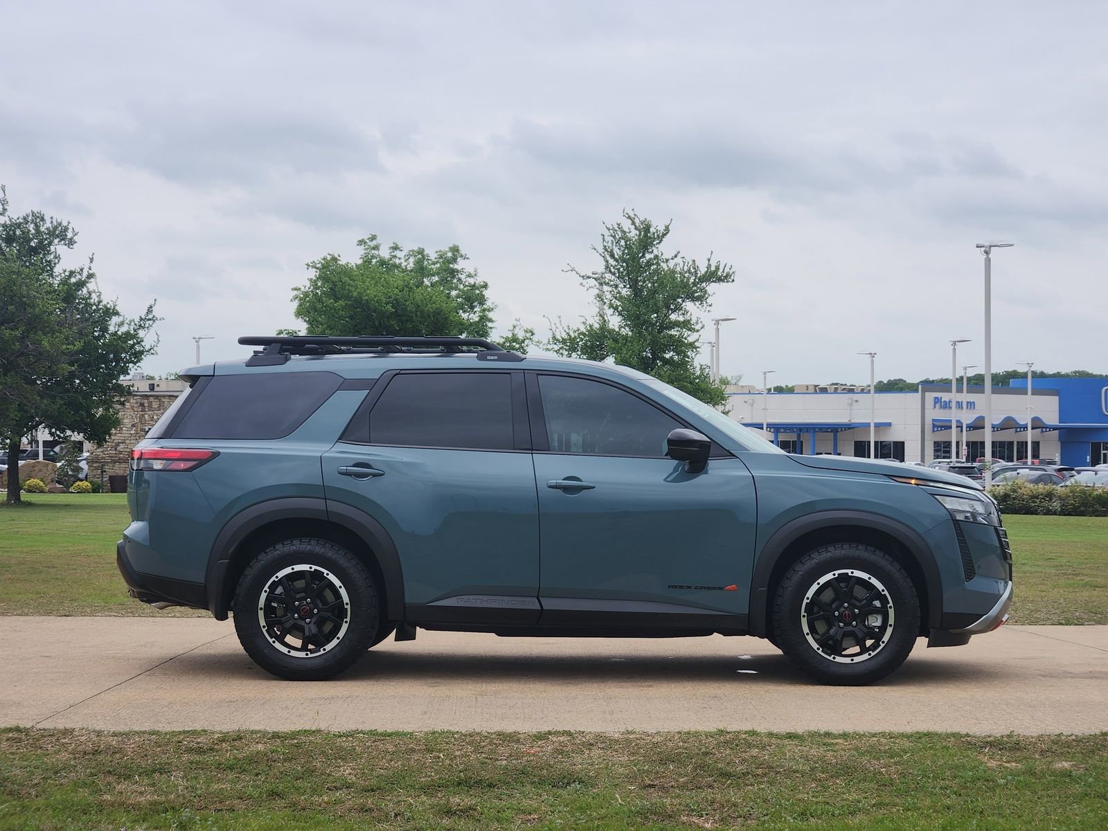 New 2026 Nissan Pathfinder Rock Creek w/ Rock Creek Premium Package AWD/4WD image 8