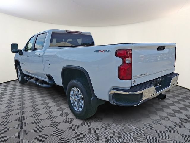 Used 2025 Chevrolet Silverado 2500 LT w/ Safety Package AWD/4WD image 4