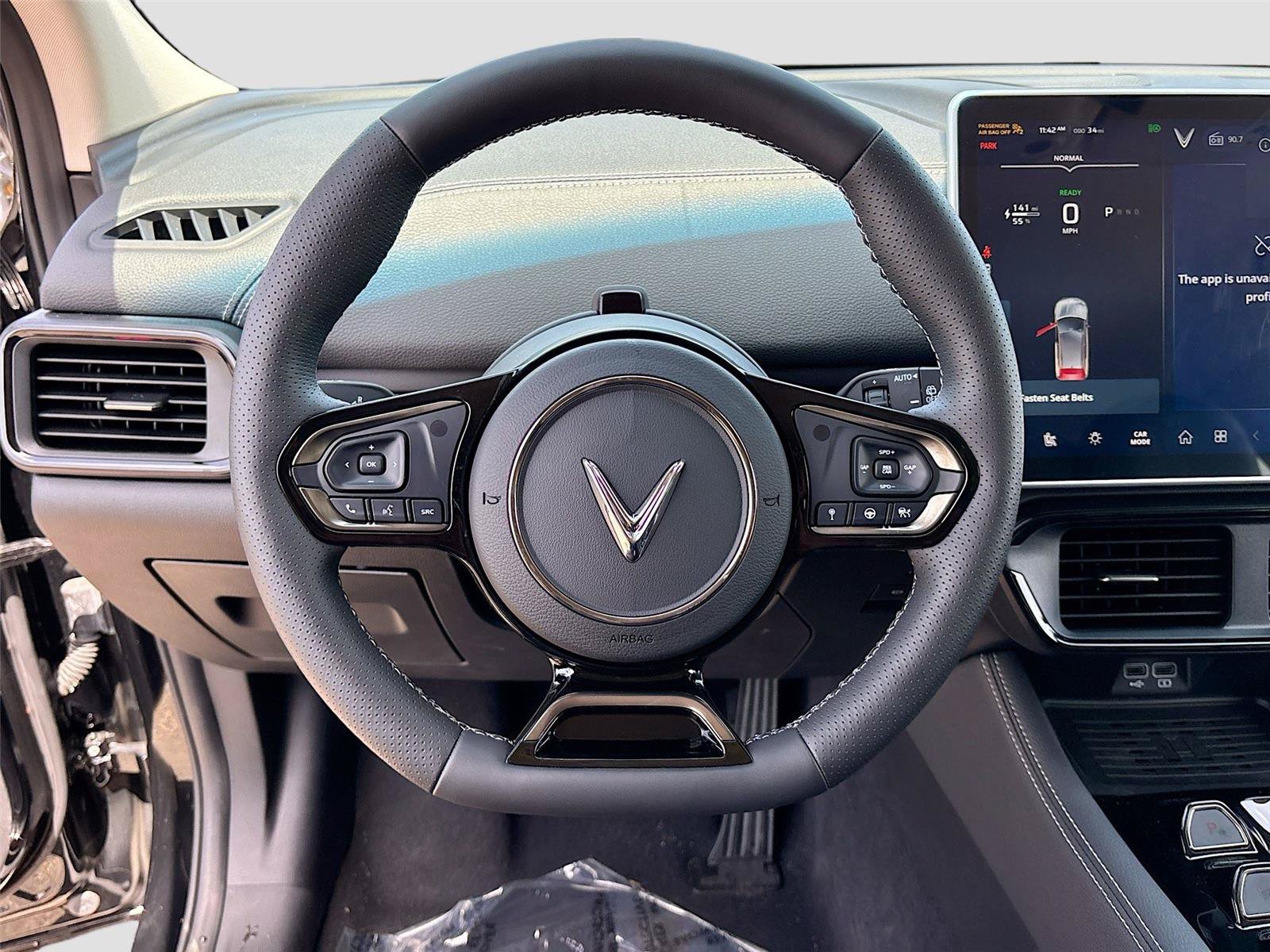 New 2025 VinFast VF 8 Eco AWD/4WD image 11