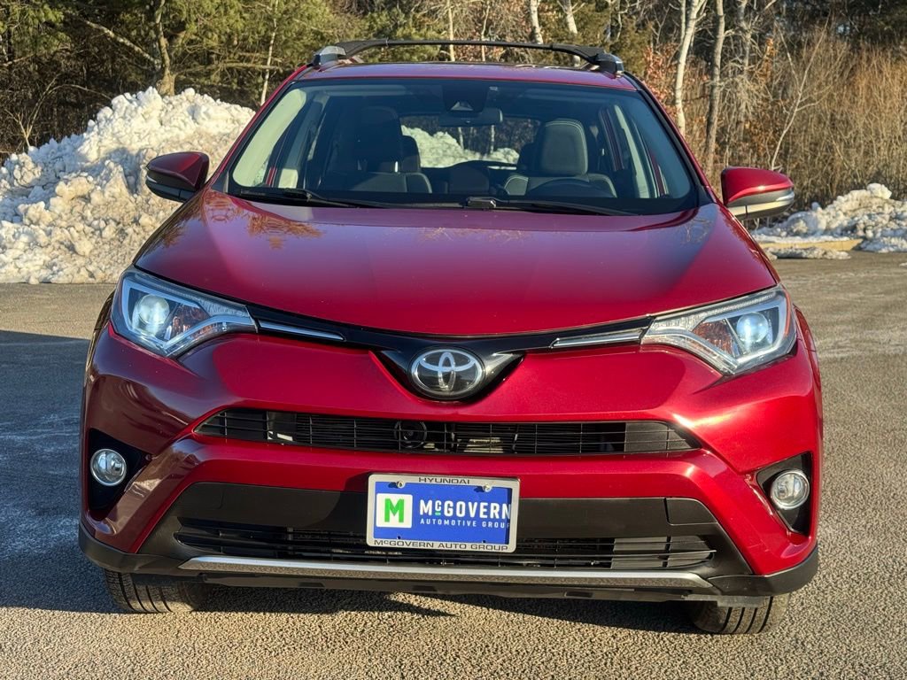 Used 2018 Toyota RAV4 XLE image 4