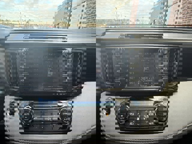 Used 2017 Toyota RAV4 XLE image 24