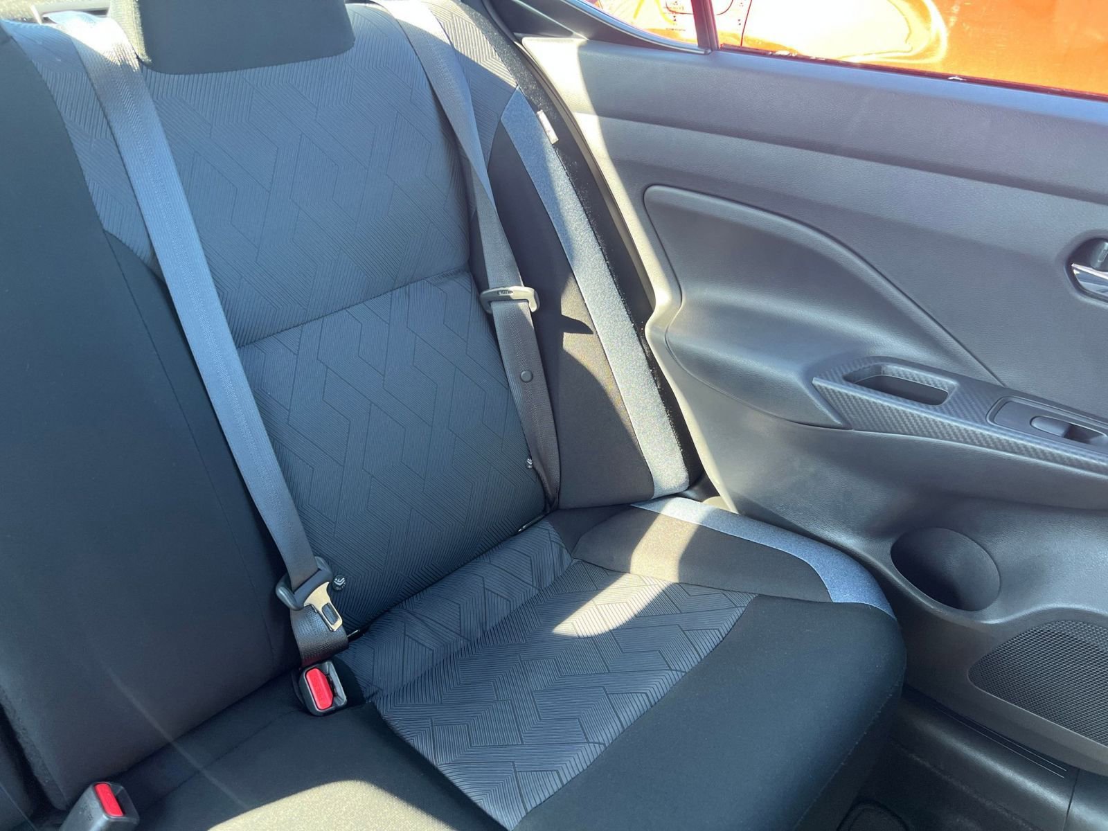 Used 2025 Nissan Versa SV FWD image 35