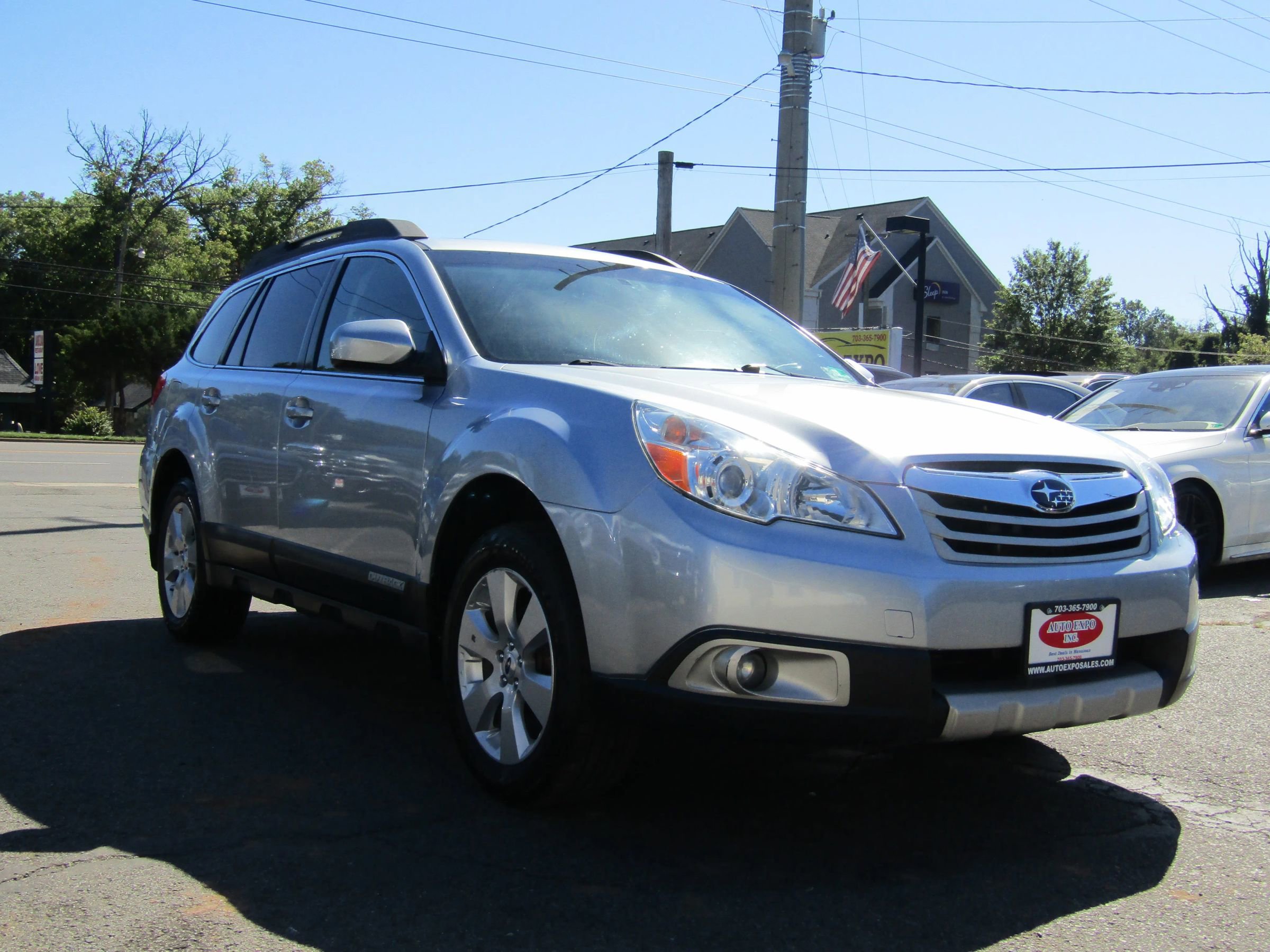 Used 2012 Subaru Outback 2.5i Limited AWD/4WD image 1