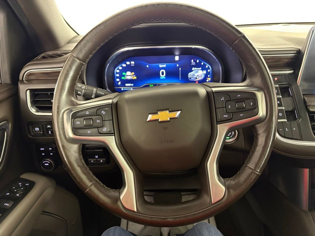 Used 2022 Chevrolet Suburban LT w/ LT Signature Package image 19