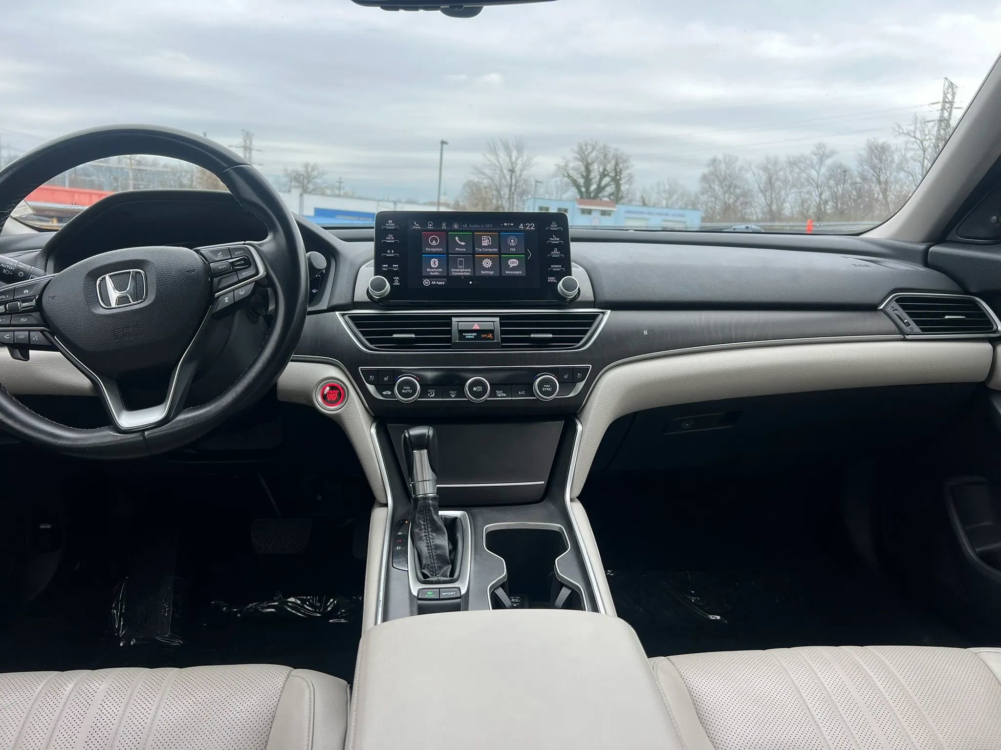 Used 2018 Honda Accord Touring image 14