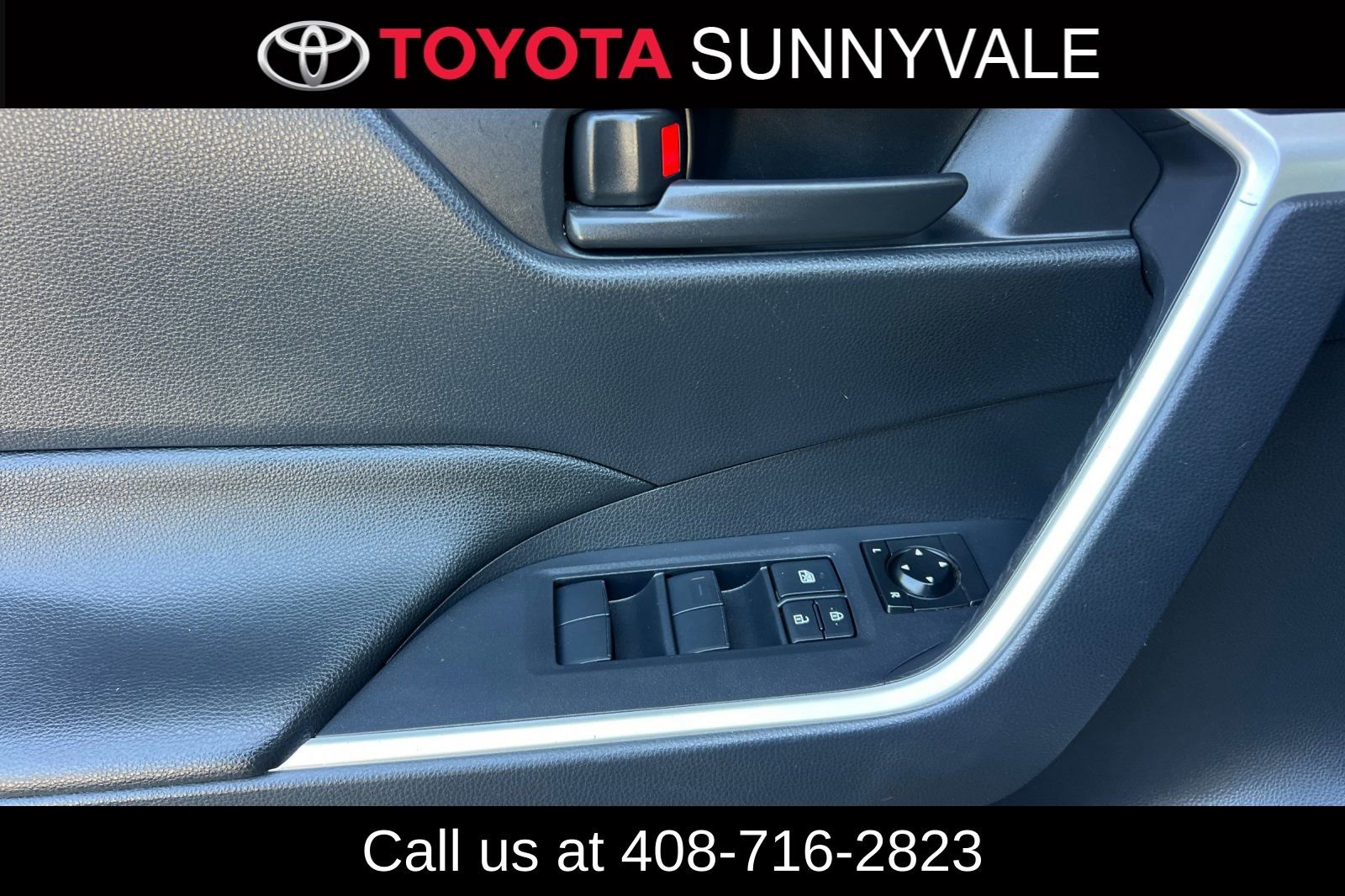 Certified 2019 Toyota RAV4 LE w/ Carpet Mat Package FWD image 15