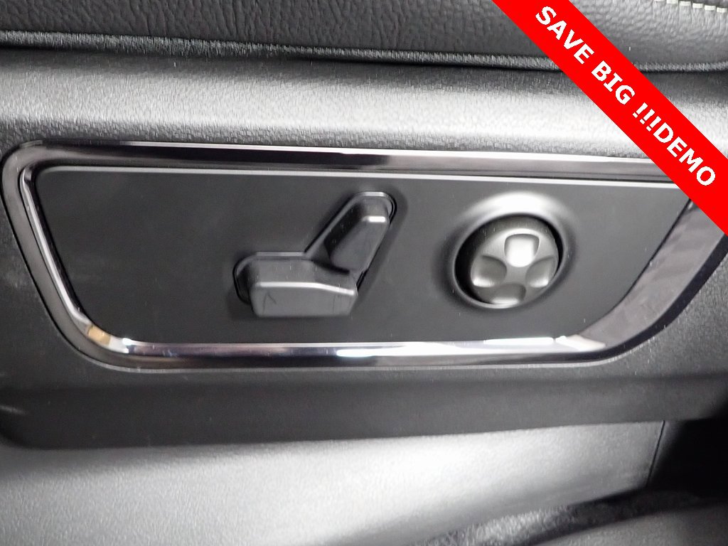 New 2025 RAM 1500 Limited image 21