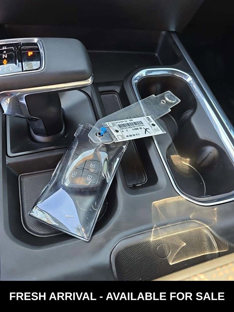 Used 2024 Chevrolet Silverado 1500 High Country w/ High Country Premium Package image 18