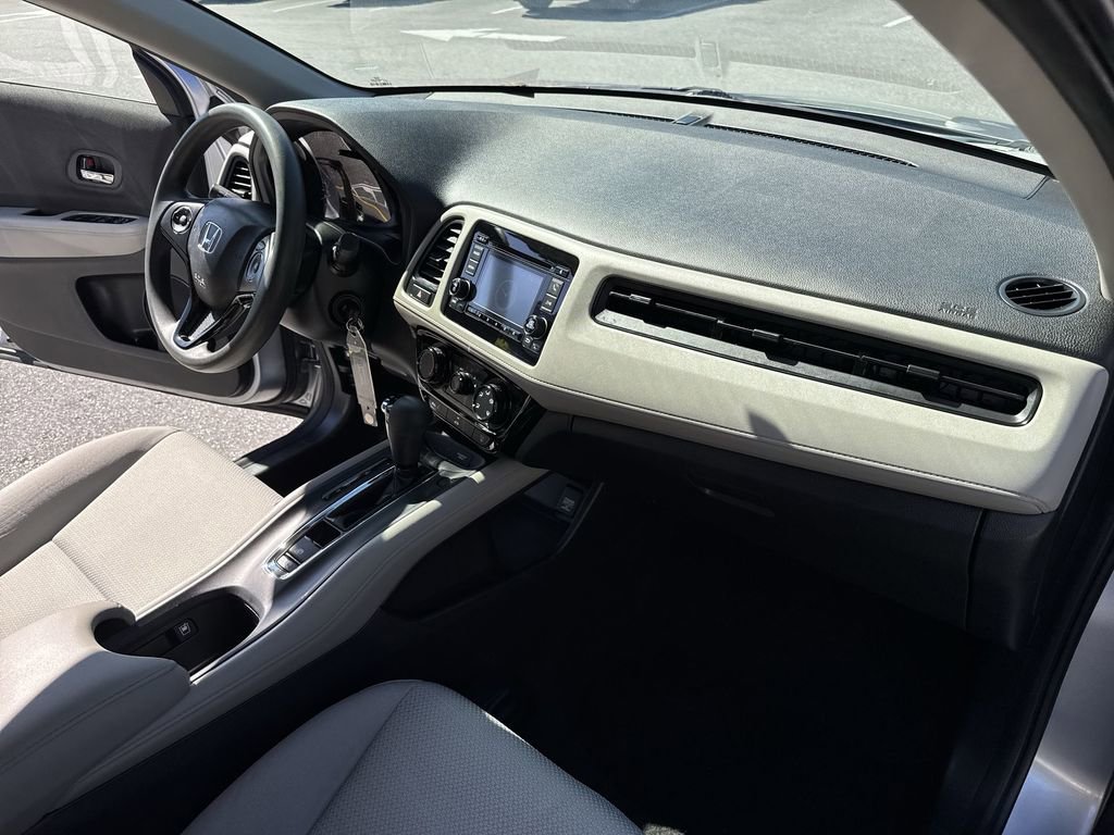 Used 2019 Honda HR-V LX image 32