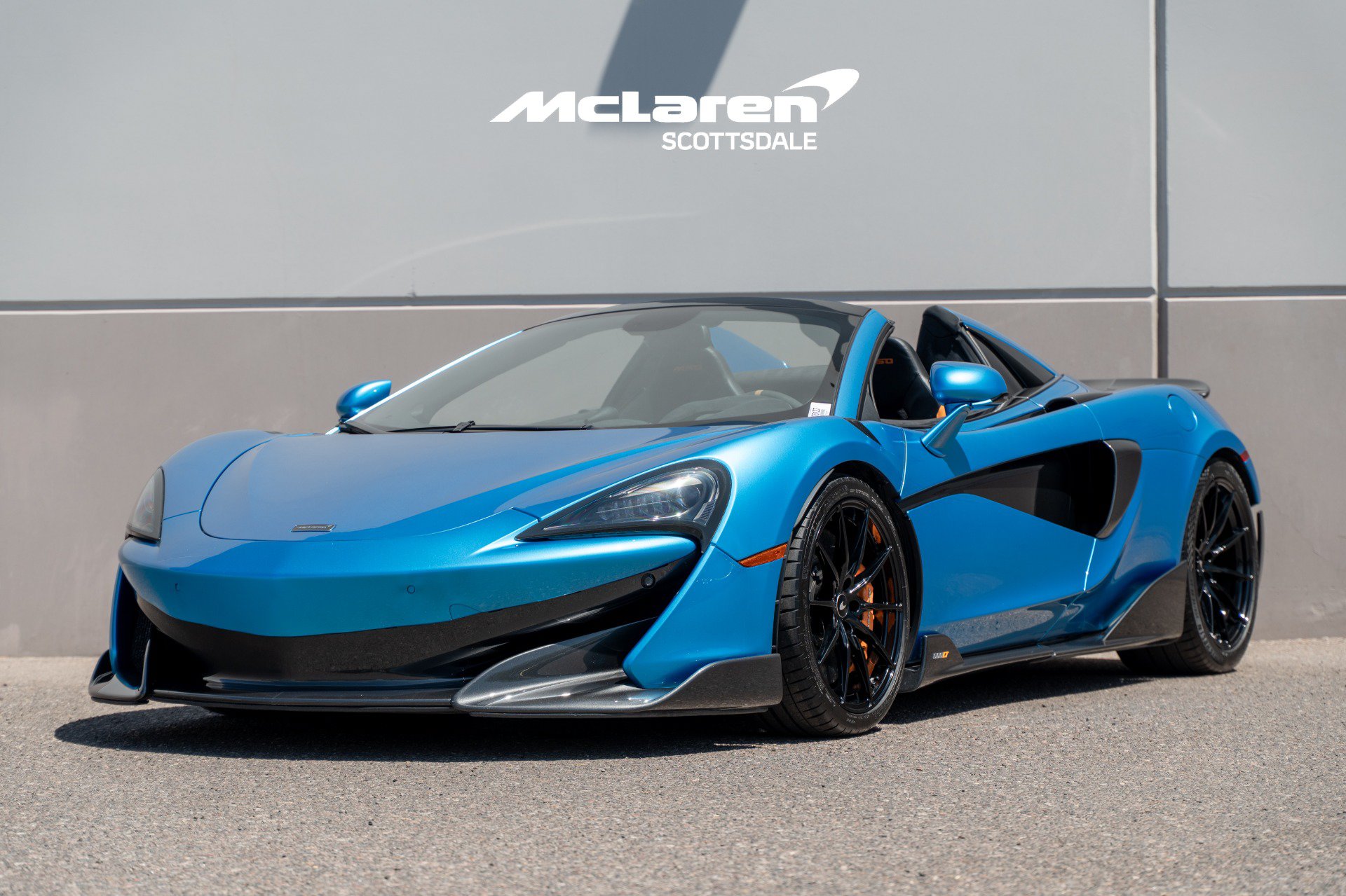 Used 2020 McLaren 600LT Spider RWD image 3