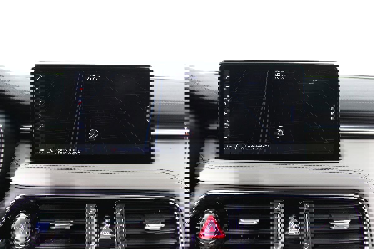 Used 2023 Genesis G70 2.0T w/ Sport Prestige Package image 10