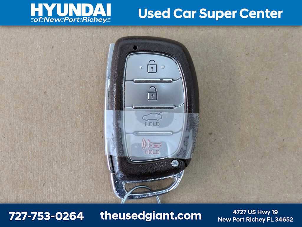 Used 2017 Hyundai Elantra Limited FWD image 34